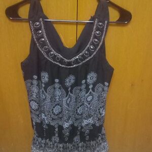Ladies small dressy sleeveless blouse